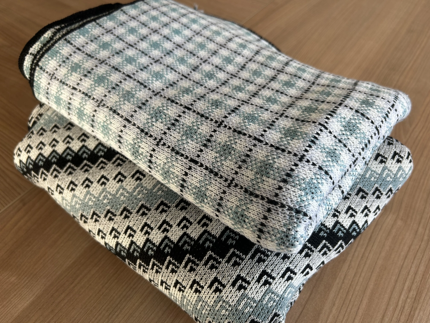 STI - Technische Textilien - Sonderangebot - Weiche Strickdecken zum Wohlfühlen